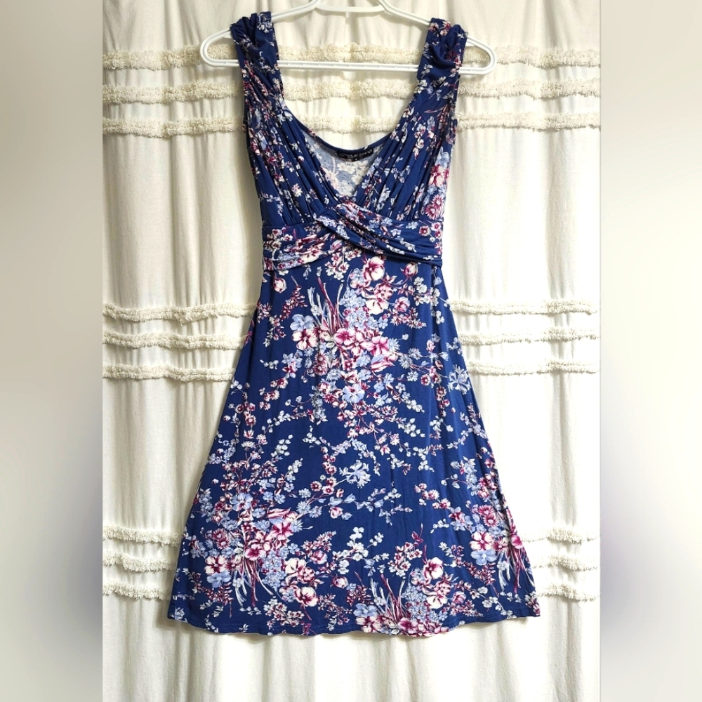 Blue Sand Floral V-neck Dress.. Made In Italy.